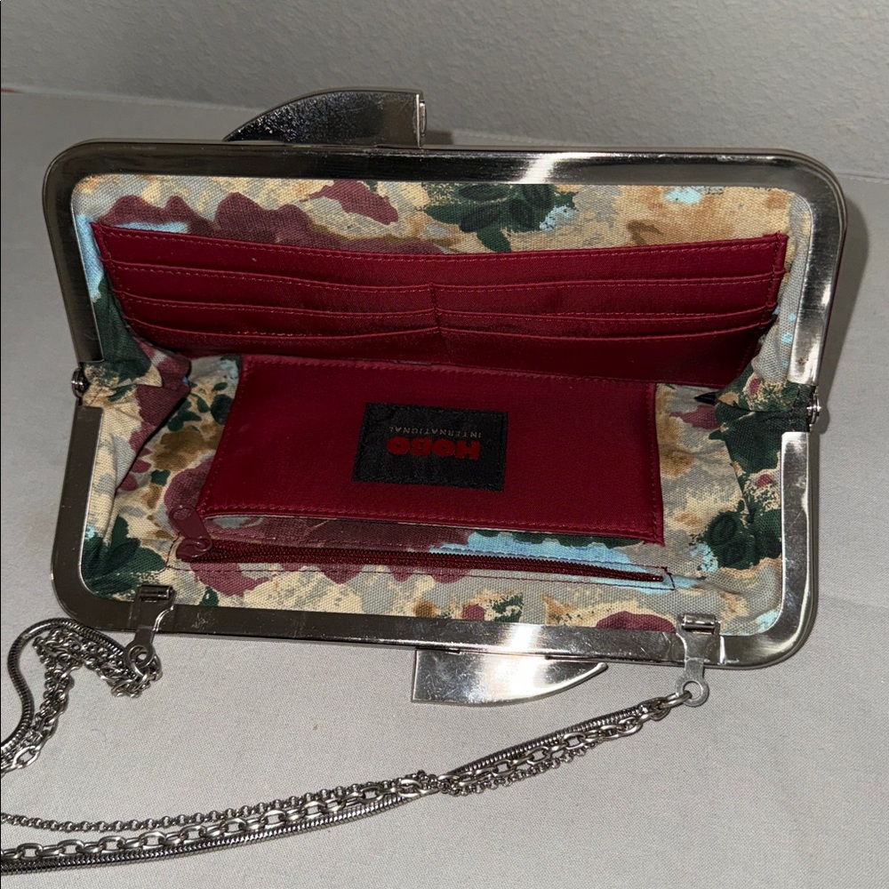 HOBO HAYLEY CLUTCH WALLET Black - Picture 3 of 4